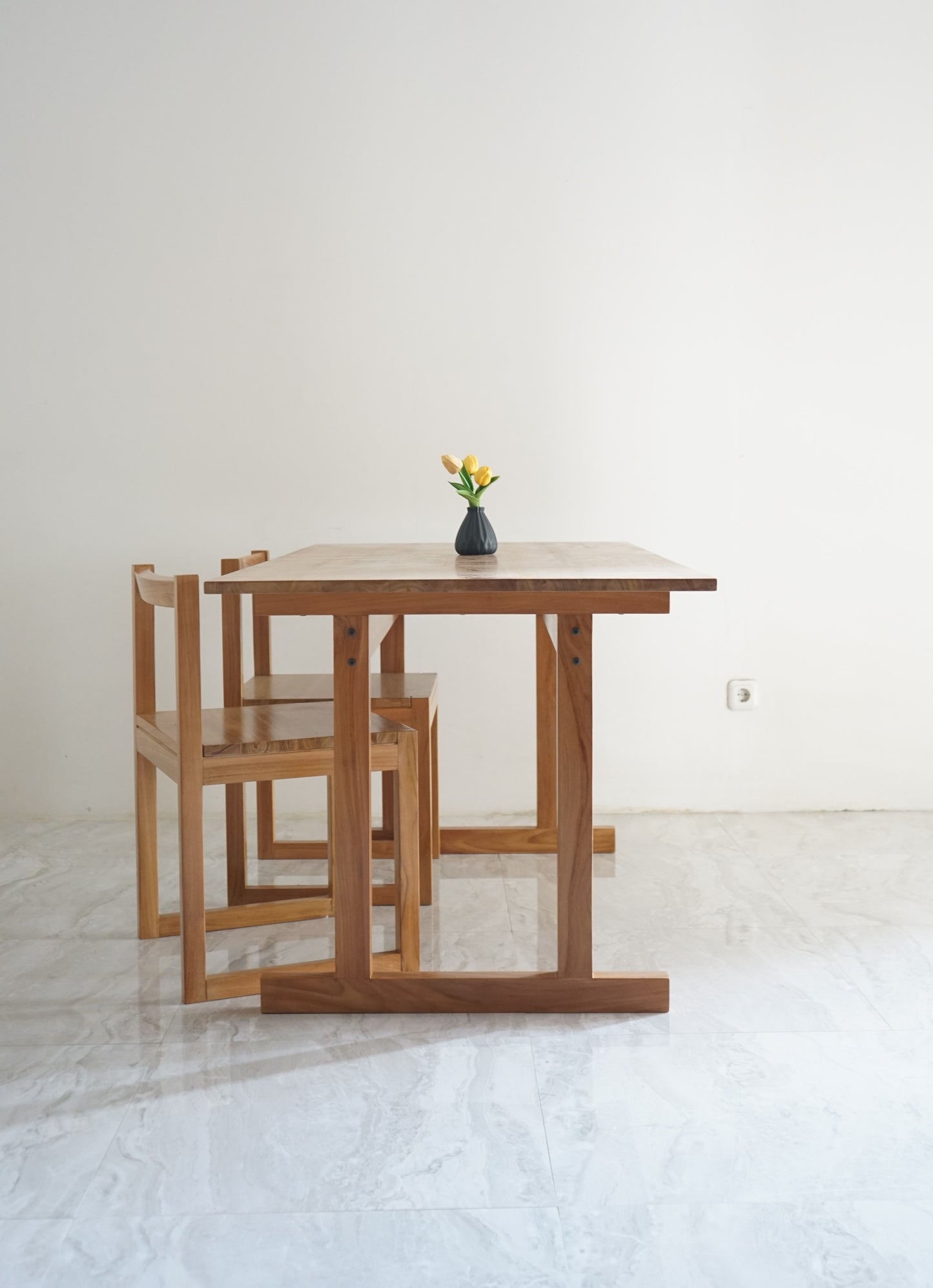 Heiwa Dining Table