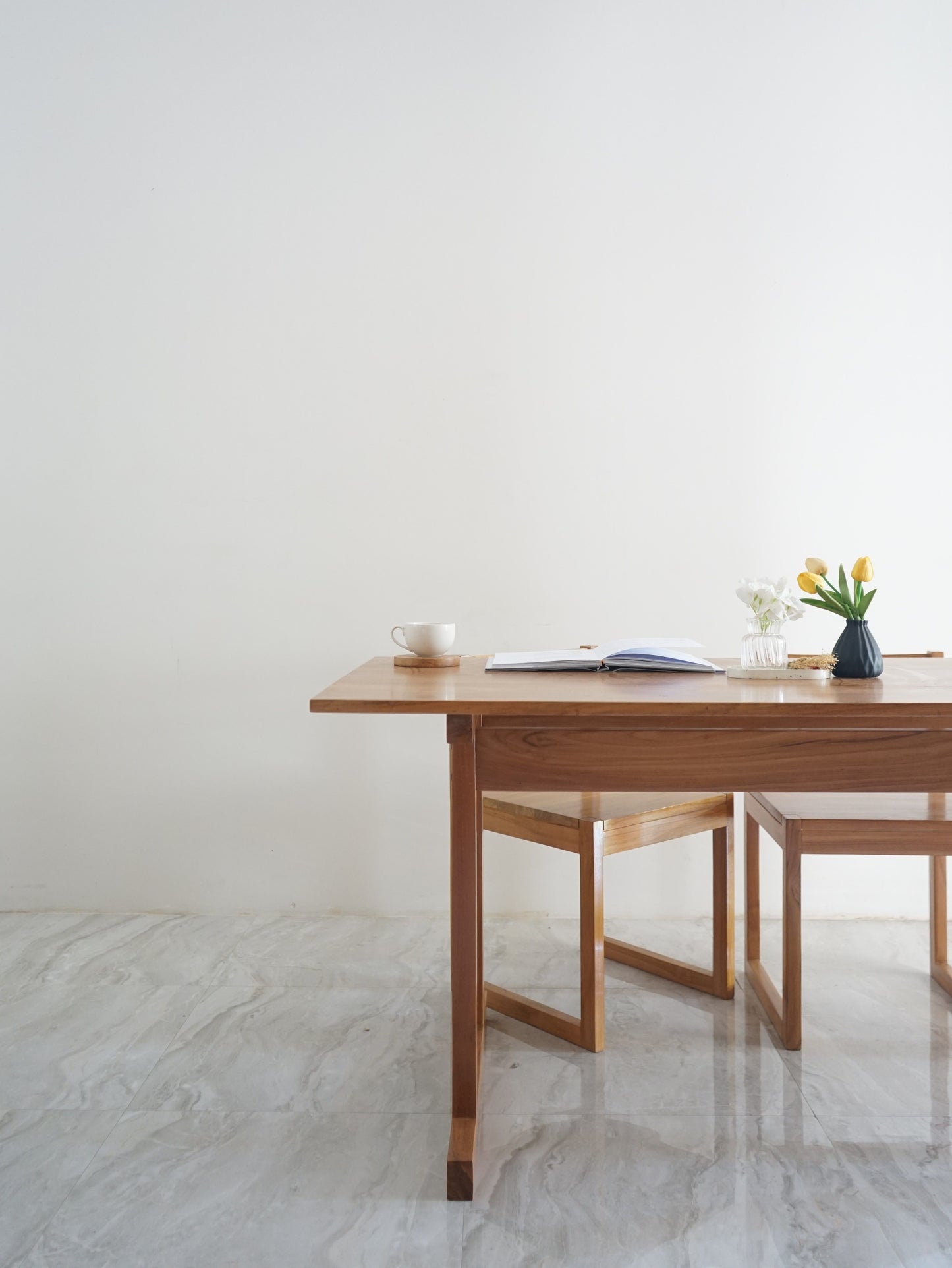 Heiwa Dining Table